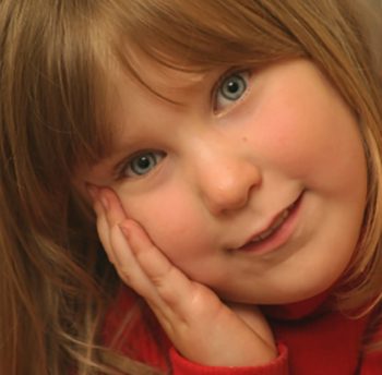 Girl with red shirt